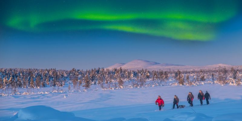 noorderlicht tijdens wandeling in prachtige natuur van Zweeds Lapland