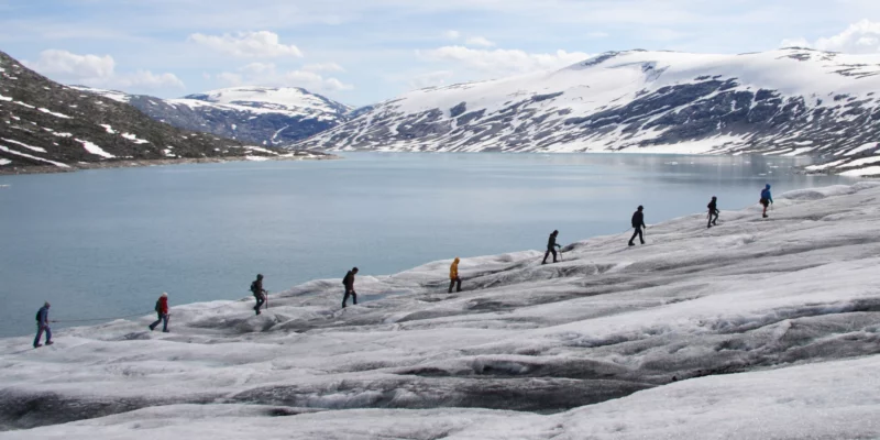 Teambuilding tijdens gletsjerwandeling in Noorwegen
