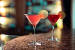 Explorer Bar Cocktail MS Midnatsol