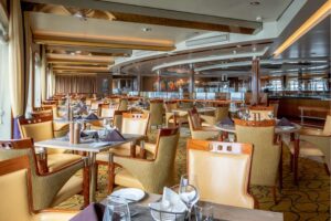 Restaurant Aune MS Midnatsol