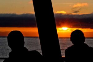 Zonsondergang vanaf MS Nordnorge