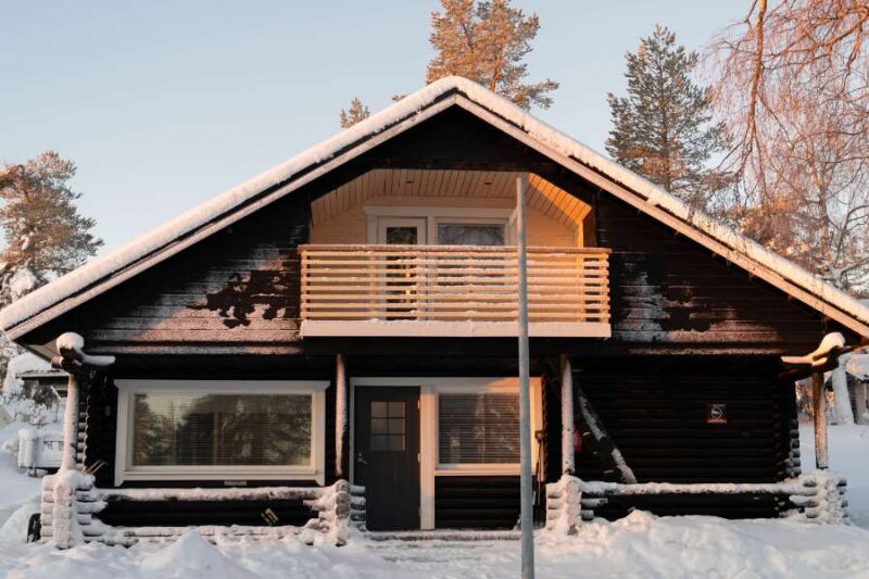 Buitenkant van een accommodatie in Aava Sky Village met Nordic