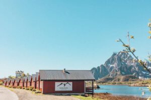 Skarungen-Resort-Water-front-cabin