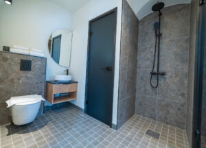 Badkamer Kaamos Lodge in Fins Lapland - reizen met Nordic