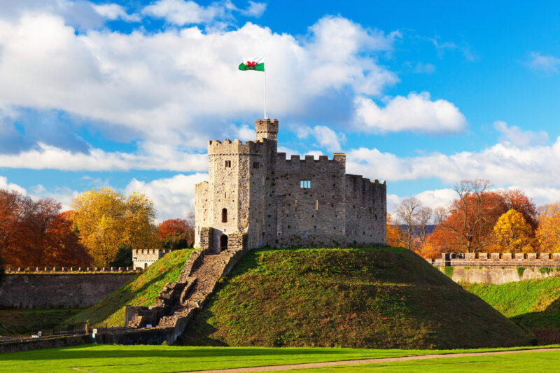 Norman-Keep-Cardiff-Castle-in-autumn-Cardiff-Wales