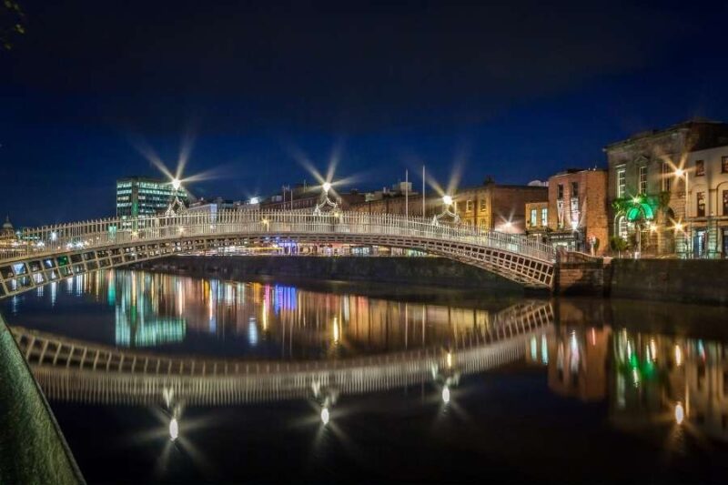 Hapenny-bridge-Dublin