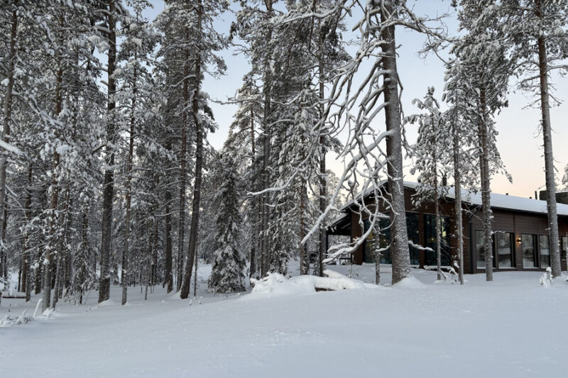 Outside restaurant building Riekko lodge