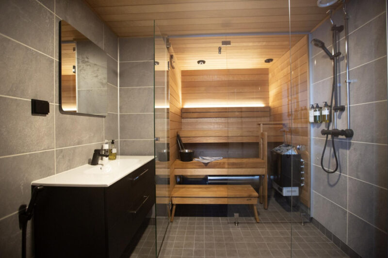 Bathroom Riekko Lodge